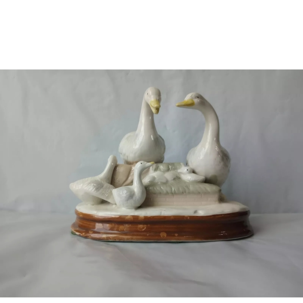 Vtg Geese Figurine Mom Dad Babies Eggs Duck Basket Ceramic  Approx 7" Se…